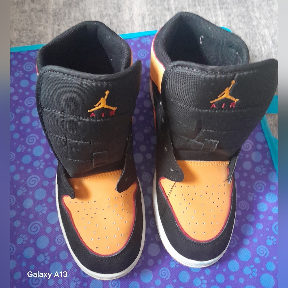 Jordan Kids High-Top Sneakers in Orange and Black